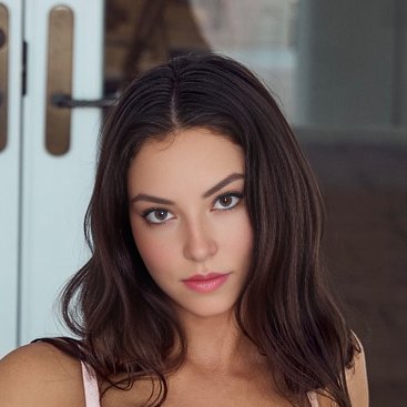 Olivia Sizth